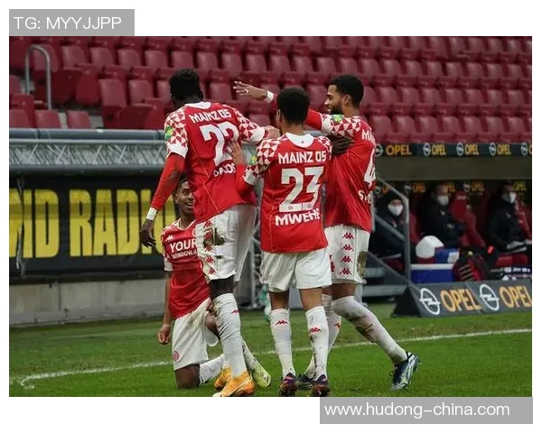 欧联杯激战莱比锡点球大战逆转AC米兰全场沸腾瞬间回顾