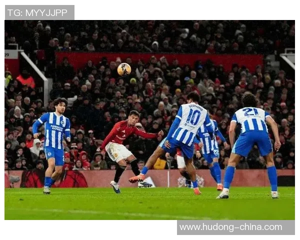 曼联逆袭巴萨5-0震惊世界杯历史冷门瞬间引发全场狂欢