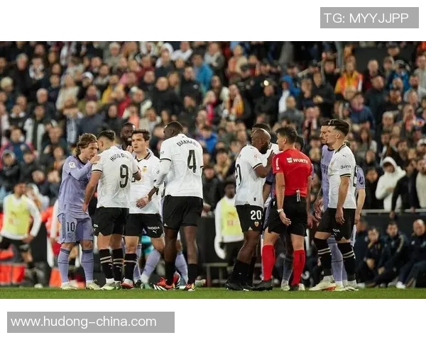 西甲激战曼联大胜皇马红牌争议引发全场热议