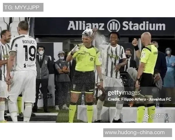 阿森纳大胜国米6-2引发争议判罚全场沸腾的瞬间回顾