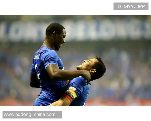 葛优与姚明首次相遇的幽默瞬间引发的欢笑与感动