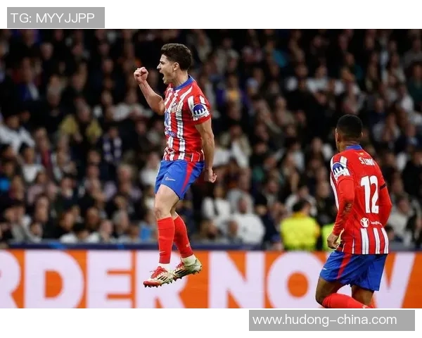 英超精彩对决巴萨4-0轻取里昂乌龙球成全场焦点引发热议