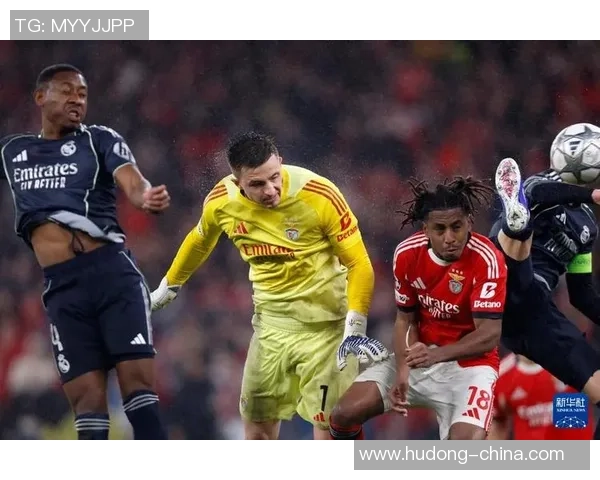 西甲精彩对决曼联绝杀本菲卡全场沸腾瞬间回顾与战术分析 西甲精彩对决曼联绝杀本菲卡全场沸腾瞬间回顾与战术分析