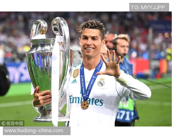 皇马友谊赛大胜尤文图斯五球狂潮争议判罚引发热议