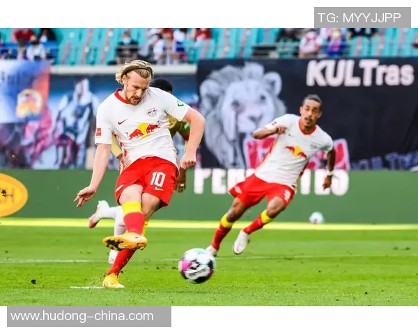 世界杯激战莱比锡逆转AC米兰帽子戏法引爆全场战术解析